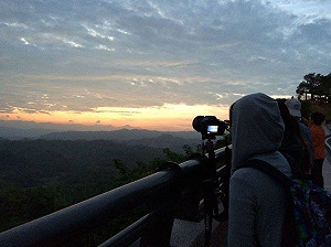 二寮元旦迎2018曙光 限量索票入場