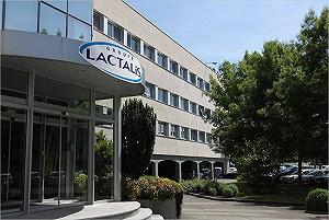 台灣3廠商進口法問題奶粉  紛預防性下架