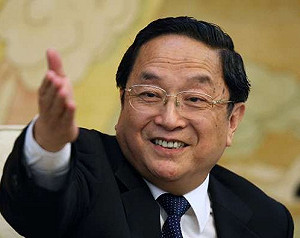 李克新恫嚇武力犯台 北京忙滅火稱堅持和統