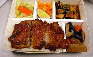 高市10家便當大腸桿菌超標！衛生局抽驗祭重罰