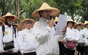 「小小多山國家」出處？陳麗貴：我改寫聶魯達詩作，何來抄寫？
