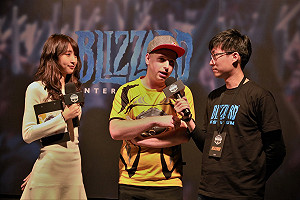 《鬥陣特攻》安可連連! 法國槍神aKm大戰實況主