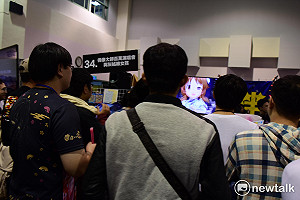 不只玩手機遊戲  手遊玩家自辦抽卡同樂會