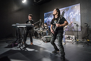 《鬥陣特攻》英雄大亂鬥樂團熱血開場 Artnerd Games表演組曲嗨翻全場