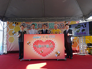 聖誕佳節雪中送炭  魏氏兄弟捐食物銀行透明廚房設備