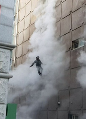 南韓健身中心大火增至29死26傷 起火點停車場 (影)