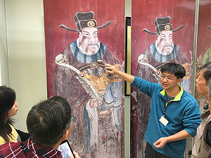 彰化龍山寺門神 文化部文資中心進行修護