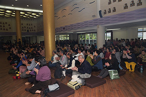 白毫禪寺邁入28周年 2000名信眾前往朝聖