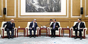 力挺「兩國方案」！王毅：中國繼續支持巴勒斯坦獨立建國目標