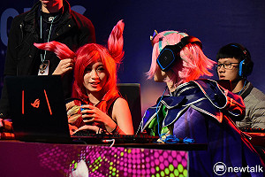 《英雄聯盟》CEL League中華聯賽 　Coser登台同樂