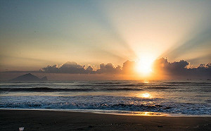 打包日落與曙光！氣象局：提早10分鐘較保險