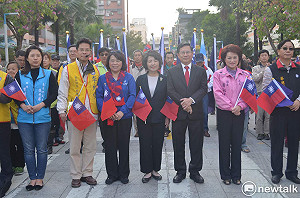 經國新城元旦升旗嘉市長選將到齊 蕭淑麗表態參選