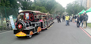 台大學生會很生氣   只要46萬元台大運動場變遊樂園