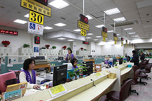 公務員加薪3%卡立院 主計長：總預算三讀後補發