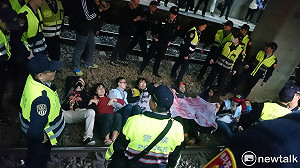 桃產總聲明：工會幹部臥軌是為擋下過勞列車 抗爭無罪