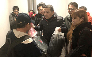 侯友宜動員3千人防寒大作戰 助街友渡寒冬