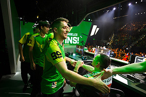 《鬥陣特攻》洛杉磯勇士旗開得勝 4:0完封舊金山震撼