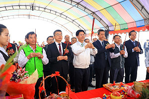 唐復年觀點》中都之爭龍昌早合體  盧江還在各自登山？