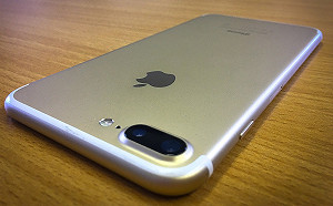 iPhone 7電信常斷線可免費維修 台灣不包括在內