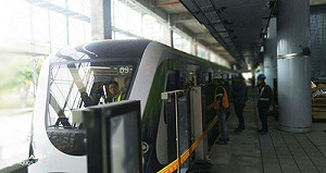 中捷電聯車首度全線測試 民眾期待通車