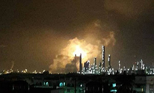 中油四輕半夜冒火驚醒民眾 環保局重罰百萬