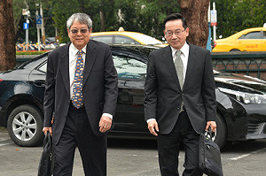 就愛豬領帶 陳師孟：豬是我的吉祥物