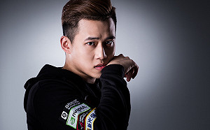 《英雄聯盟》定裝照出爐！ LMS選手各個帥翻天