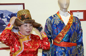 嘉義蒙藏特展登場  張花冠搖身變蒙藏公主