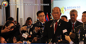 美中黃岩島爭議  菲律賓明哲保身：不介入