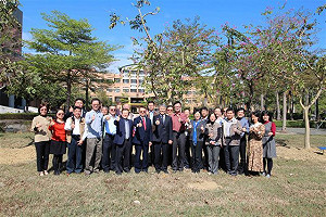 併校前夕　高雄第一科大「感恩牆」揭幕