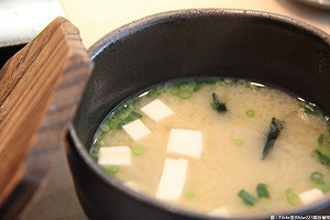 吃味噌會中黃麴毒素？食藥署闢謠：麴種不同別害怕