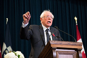 前年敗給希拉蕊  桑德斯被勸進再戰2020拼川普