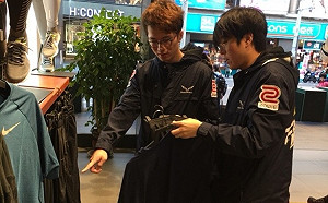 想親眼看選手？閃電狼打卡熱點在這裡