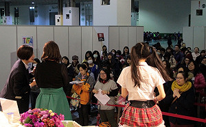 知名耽美漫畫家首來台  最想嚐小籠包與豆花