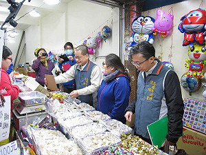 農曆春節將到! 高雄市查核年貨大街為民眾把關