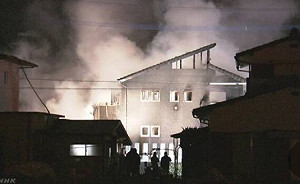 日戰鬥直升機墜毀民宅起火 1機員死1人不明