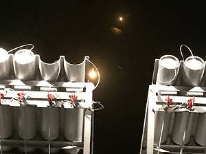 搜救失聯黑鷹直升機 空軍投放照明彈