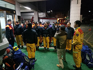 花蓮大地震 嘉義市特搜隊凌晨緊急集結待命