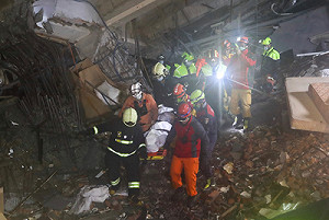 自由行遇震災  中國婦人與子天人永隔  海基會助夫來台處理後事