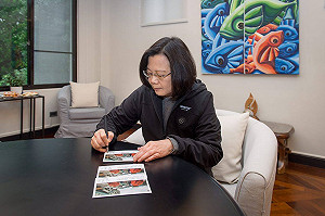 日本搜救隊任務完成返國  蔡英文致贈簽名卡片感謝