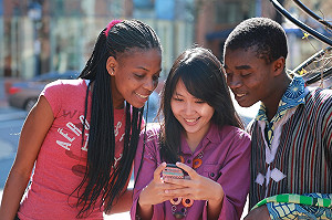 臉書推情人節訊息新功能 每日平均傳送20億次