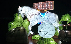 FUN春節》有夠水！台灣燈會國際友誼城市燈區搶先看 (影)