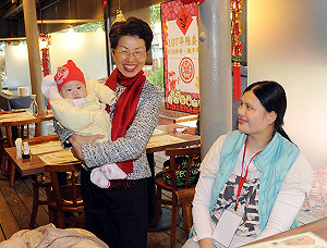 陸配分享家鄉過年習俗 傳遞多元傳統文化