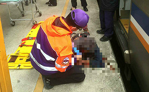 快訊》台鐵撞上落軌旅客緊急送醫  延誤950旅客