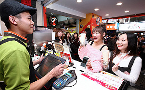 超Q聯名！《怪物彈珠》聯手台灣飲料打造主題店