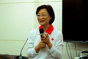 陳師孟要查9年前虐扁劇 王清峰: 「個人」也覺不適當