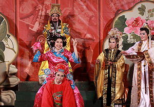 今晚去看皇家級野台戲！財神報喜在中壢