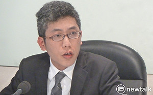 丁允恭被爆把局長室當砲房 綠委：公部門不該有私領域行為