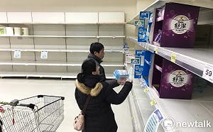 衛生紙漲價掀搶購潮 業者：不會趁機漲價也沒囤貨