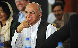 阿富汗總統跑路! 俄外交官爆：現鈔多到4輛車＋直升機塞不下灑跑道